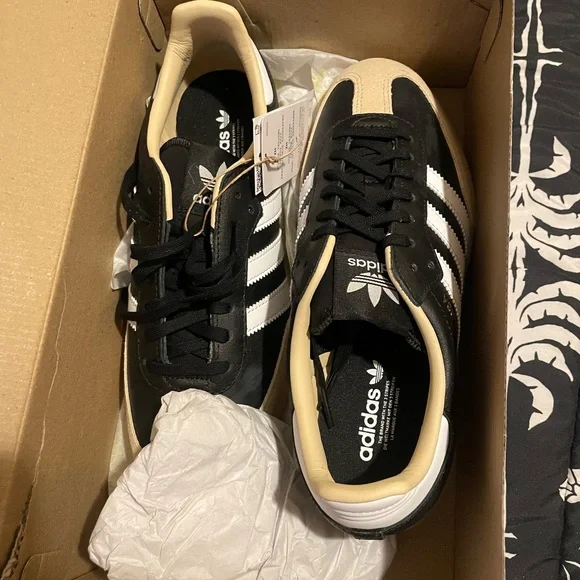 NEW adidas Samba OG Black and White Sneakers Big Kids 7/Mens 7/Womens 8 - Picture 2 of 10